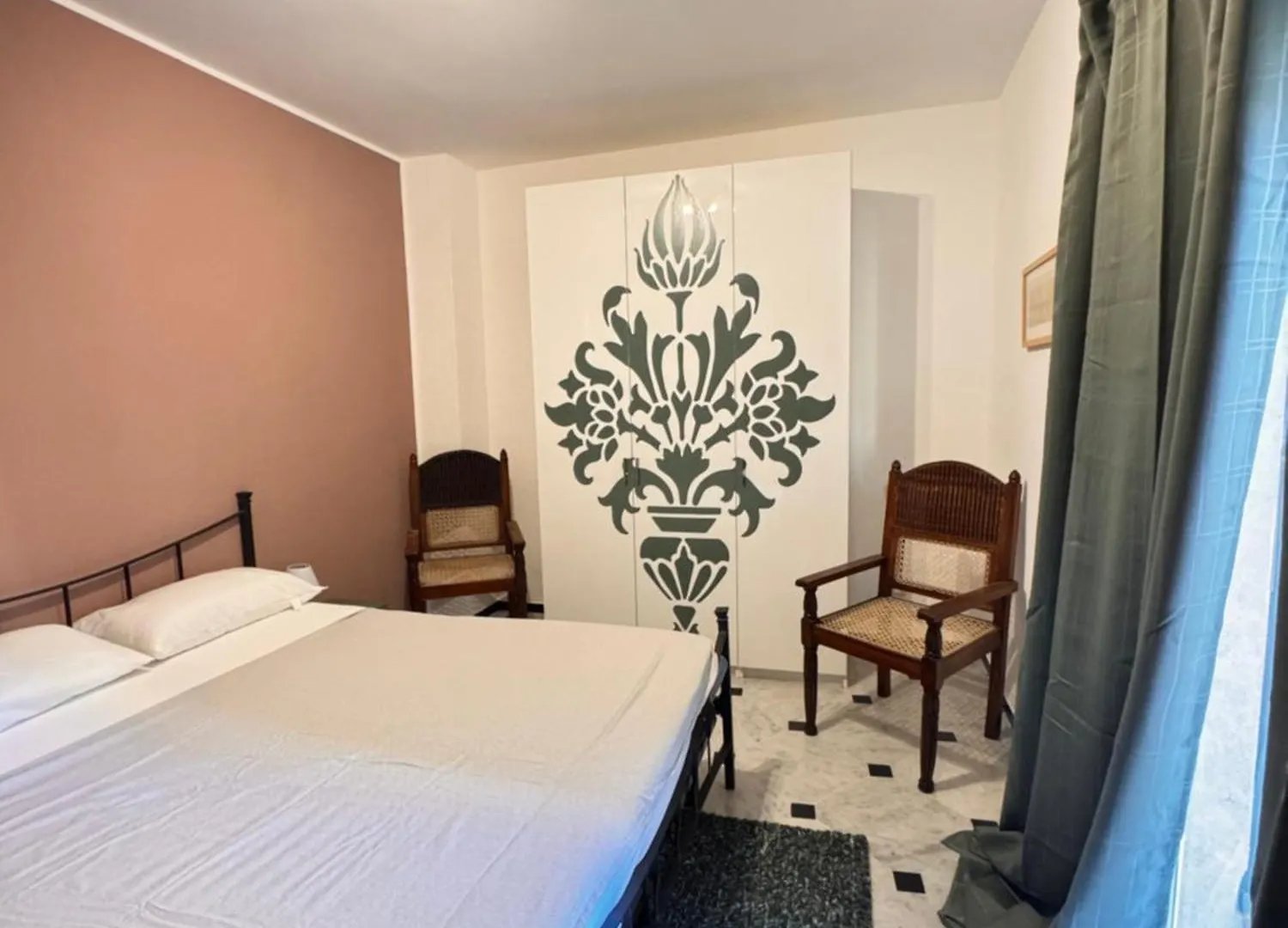 Genova Suites Sant'Ugo 0*, Genoa Italy